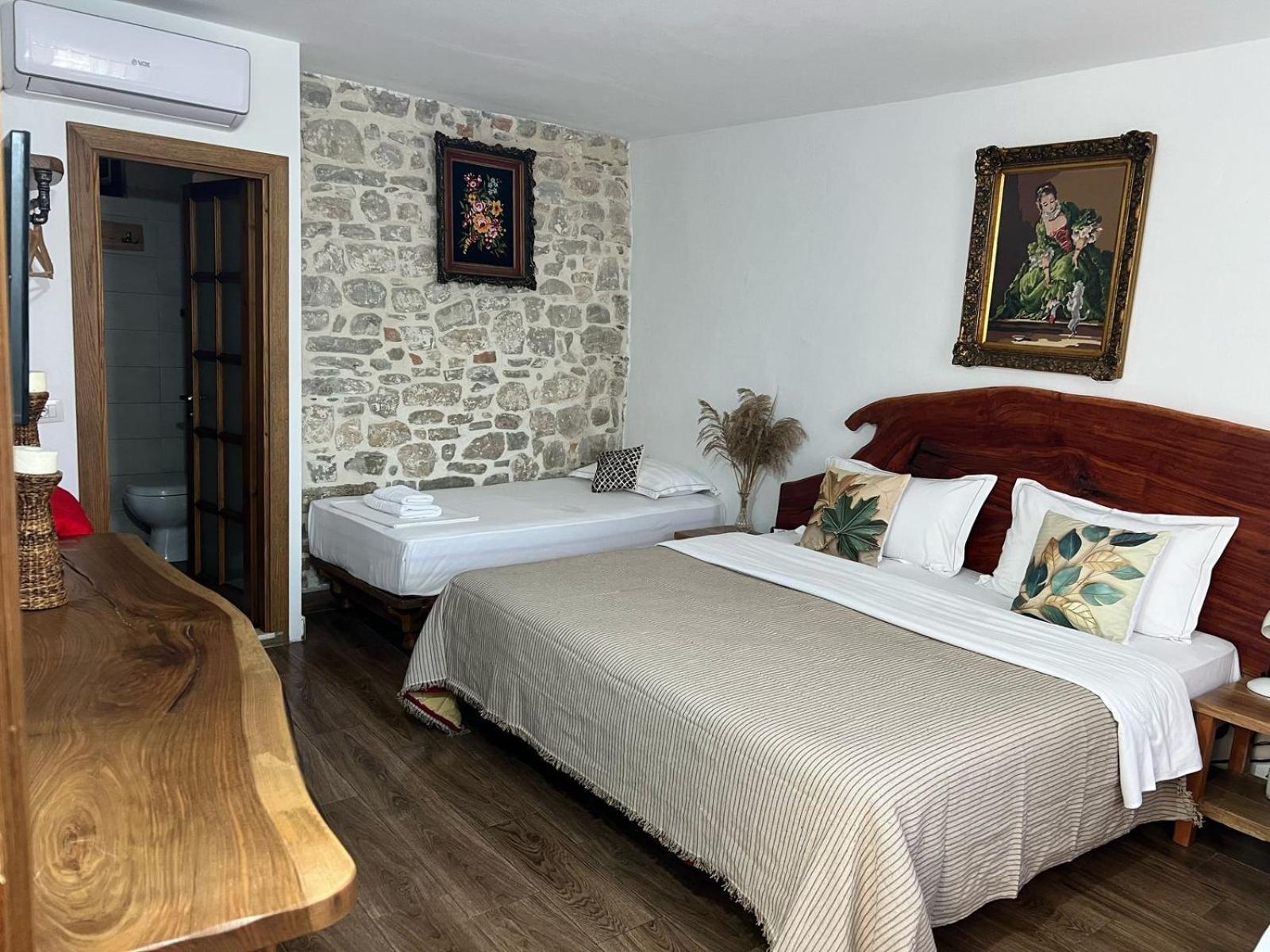 Hotel Omer The Ottoman House Берат Экстерьер фото